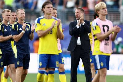 Nå heier svenskene på Norge