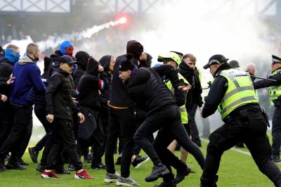 Stormet banen da bergenserens lag vant