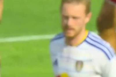 2-3: Sean Longstaff, Leeds United