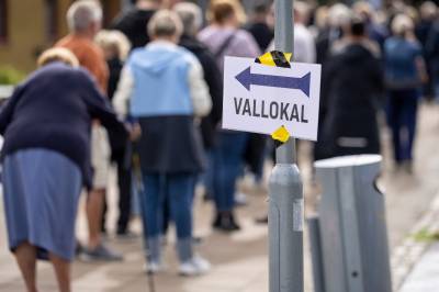 Over tre timer lang valgkø i Sverige – flere skal ha gått hjem