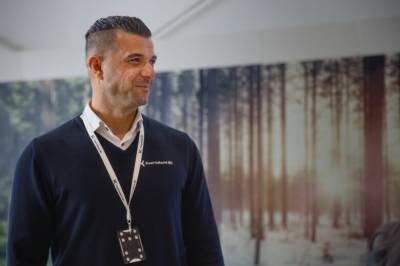 Mohammad (38) er unntaket: – Mange er skeptiske