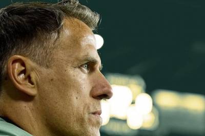 Gir Phil Neville sparken – «resultatene har vært langt under forventningene»