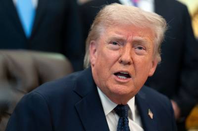 Trump truer Storbritannia med ny toll