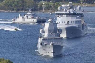 Her seiler Marinen inn til Oslo