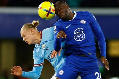 Uro for Senegal-bautaen: – Folk mister hodet litt fort