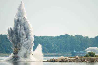Romania sprenger stein for å redde atomkraftverk