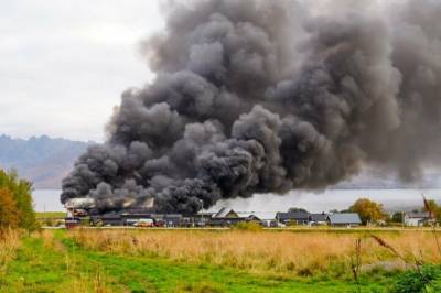 Eksplosjonsfare etter brann: Har sendt ut nødvarsel