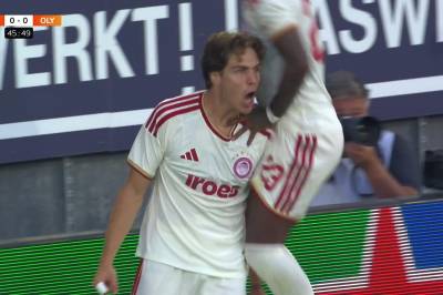 Ayoub El Kaabi med mål mot N.E.C. Nijmegen