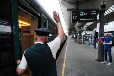 Vy-ansatte får kurs i å håndtere aggressive passasjerer