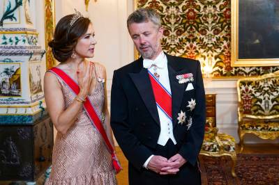 Den danske kongen reiser til Grønland