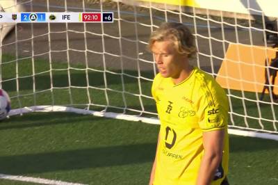 Viggo Elfstrm med selvmål for Brommapojkarna