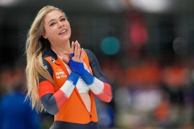 Jutta Leerdam setter ny olympisk rekord på 1000 meter for kvinner, Nederland vinner to medaljer