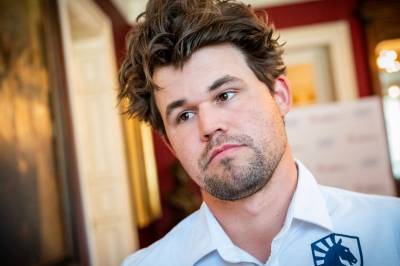 Carlsen har ikke sett omdiskutert Netflix-dokumentar: – Ikke interessert
