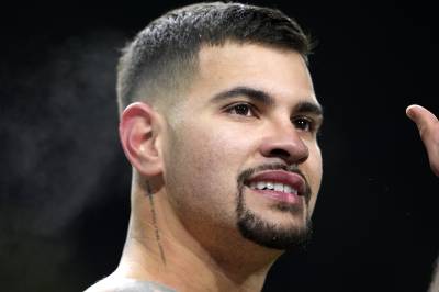 Reuters: United forhandler om gigantovergang