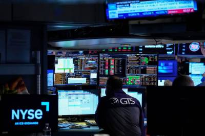 Oppgang på Wall Street – Apple faller tungt etter tallslipp