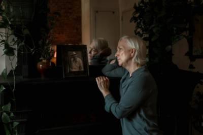 (+) Noen mennesker sitter fast i sorg. Nå leter forskere etter en forklaring i dypet av hjernen