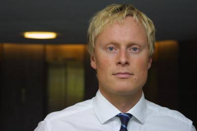 Akutt pengekrise: Jobber på spreng for å unngå kollaps