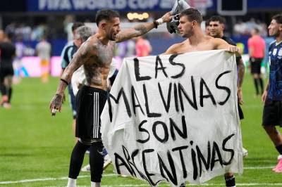 Fifa vurderer om Argentina skal straffes etter Falklands-markering