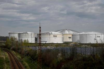 IEA-landene bekrefter historisk oljeslipp: Skal tappe 400 millioner fat fra reservene