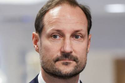 NÅ: Bryter tausheten