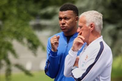 L'Equipe: Bråk i Frankrike-leiren – Mbappé forbannet på forbundet