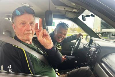 Ole (76) har fire ganger kjørt biler til Ukraina for å redde liv