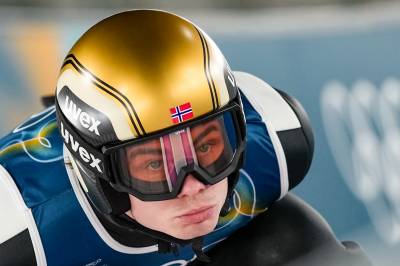 OL-direkte: VM endte i skam. Nå håper Norges hoppere på OL-gull.