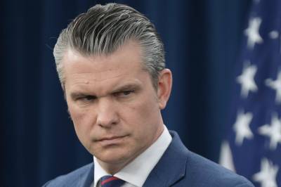 Korsfareren Pete Hegseth må forklare seg i Kongressen