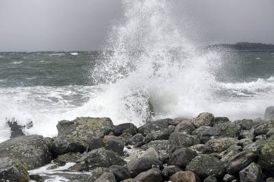 Sender ut gult farevarsel – venter mye vind på kysten og en god del snø i helga