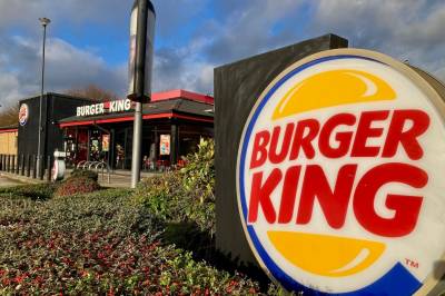 Burger King Spania avlyser kampanje med populær YouTuber etter klassistiske og sexistiske kommentarer