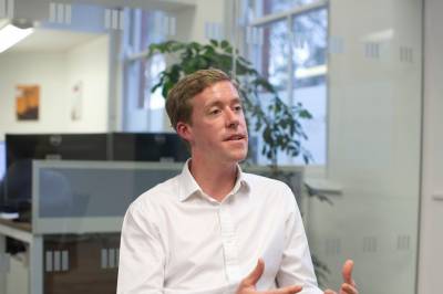 Olje- og gasspris til værs: – Kan ikke gå ut fra at dette vil gå fort over