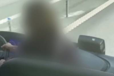 Passasjerene må bryte inn: - Brems!