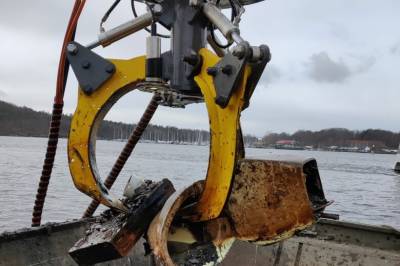 Raser mot regjeringens forslag