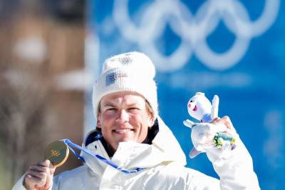 Klæbo vil ramme inn lykkeboksaren – og selje for ei god sak