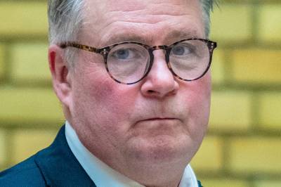 Epstein-høring blir utsatt etter dødsfall