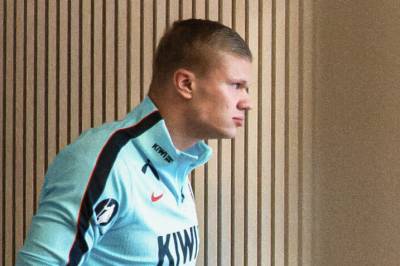 - Beklager, Erling!