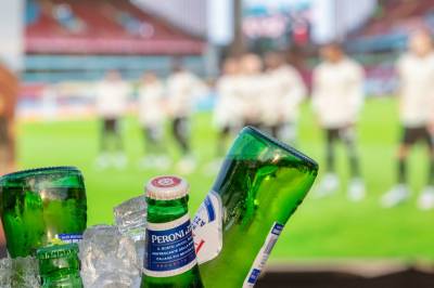 Skjenkesaken: – Selvmål og rødt kort