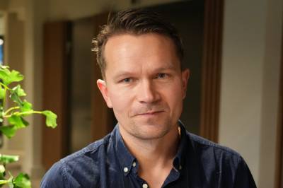 DIREKTE: Vil gi alle 100.000 ekstra i året - svarer nå