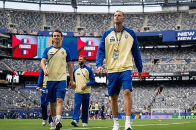 Den svenske spissen Gustaf Nilsson sier nei takk til både Hannover og Hertha Berlin fra fryseboksen