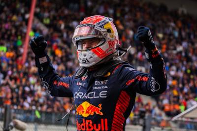 Max Verstappen forlenger kontrakten med Red Bull til utgangen av 2030