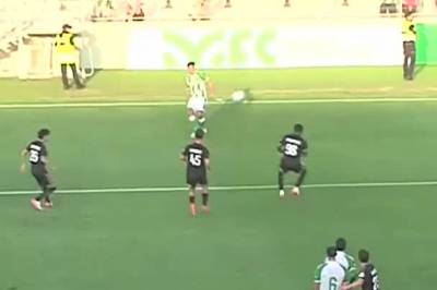 1-0: Marc Bartra, Real Betis