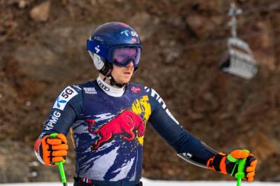 Kristoffersen får kjøre med Red Bull på hjelmen