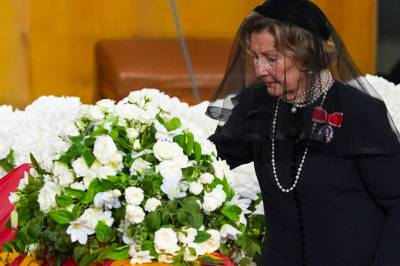 - Representerer tårene