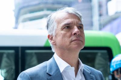 Storbank: 10.000 jobber i fare