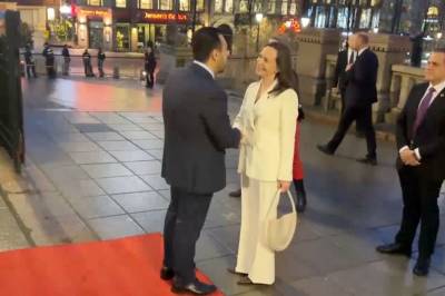 Fredsprisvinner Machado besøker Stortinget: – Velkommen til Norge