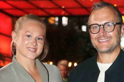 – Verdens beste pappa, sier Una (18) om Espen Fiveland