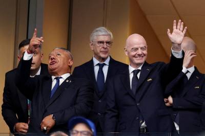 Wenger rykker ut: – Krever en oppklaring