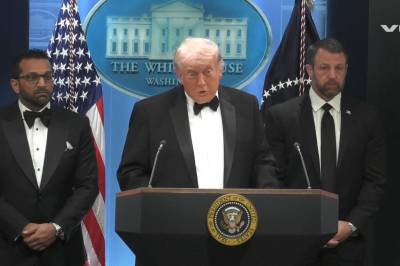 Trump til pressen etter skuddene: – Det var veldig uventet