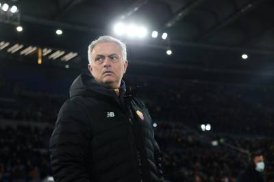 Mourinho er fortsatt favoritten i Real Madrid, men Pérez' kunngjøring kan påvirke eller forsinke kunngjøringen