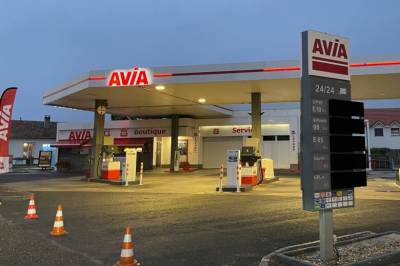 Drivstoff­mangel flere steder: – Galskap
